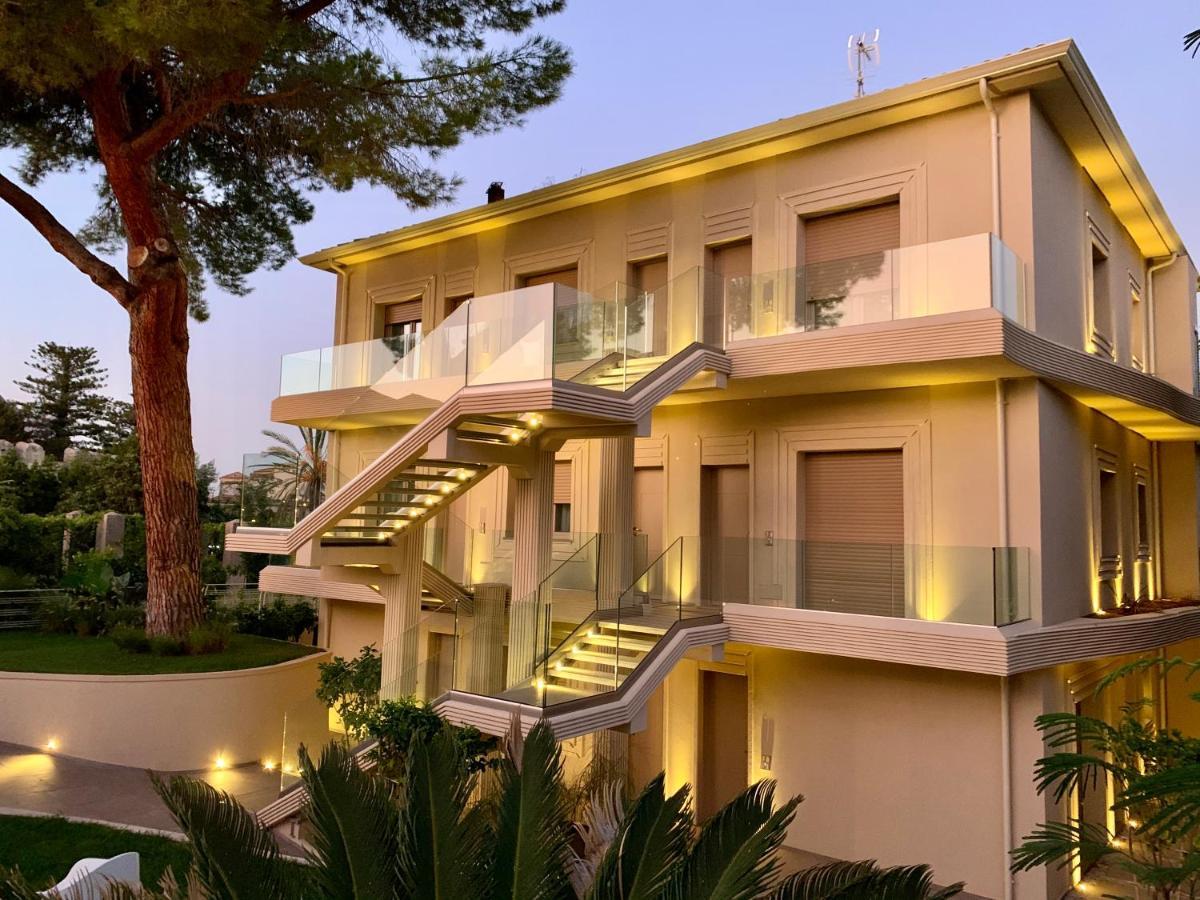 S'O Suites טרופאה מראה חיצוני תמונה
